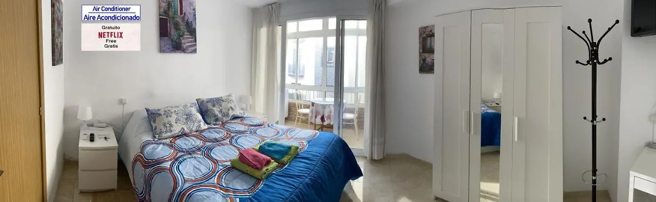 Malaga Centro Habitaciones Privada En Apartamento Compartidos ホームステイ