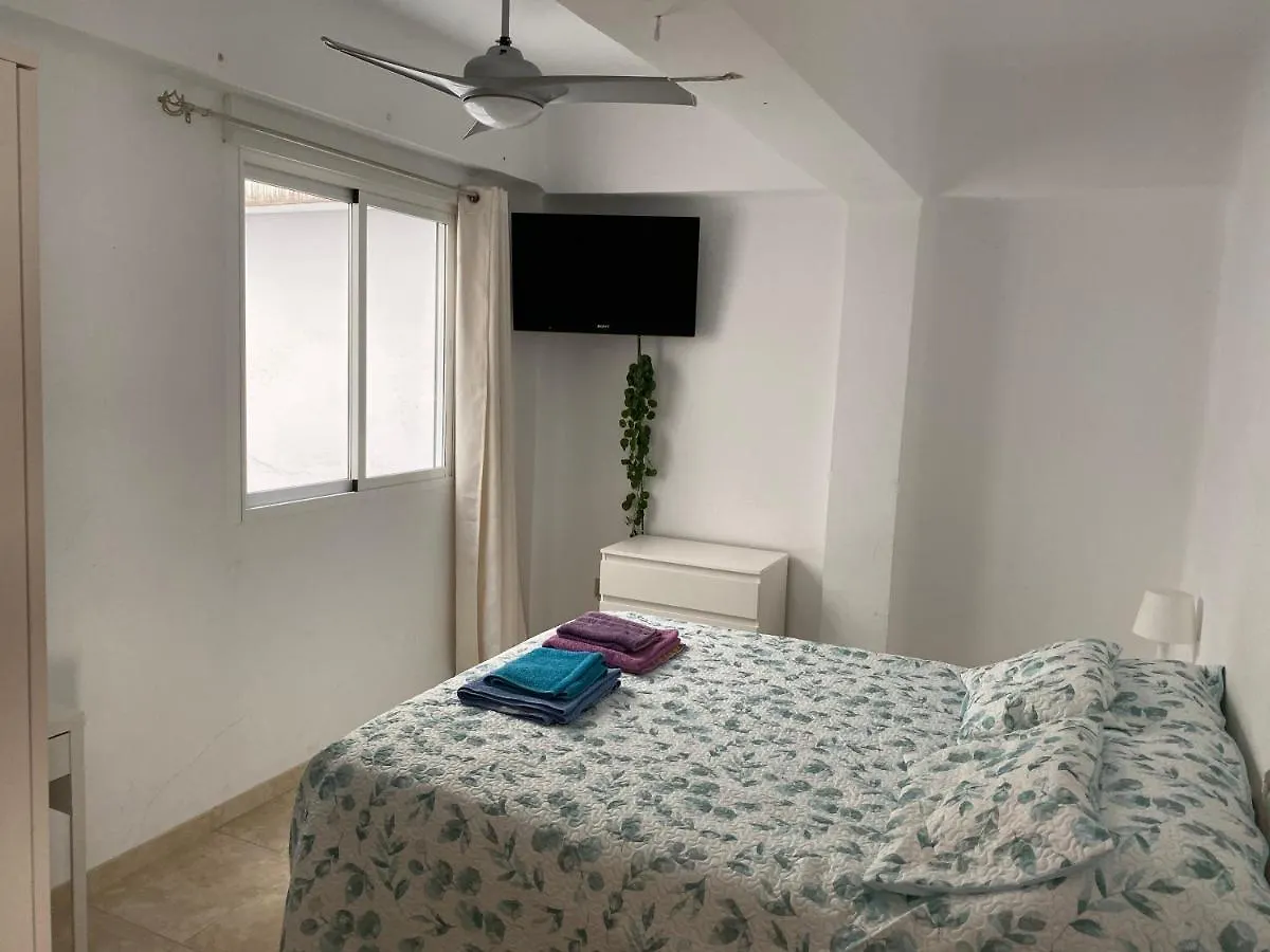 ホームステイ Malaga Centro Habitaciones Privada En Apartamento Compartidos