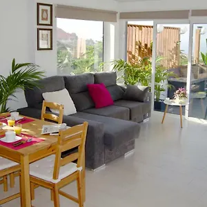 https://los-tropicales.tenerifehoteles.net